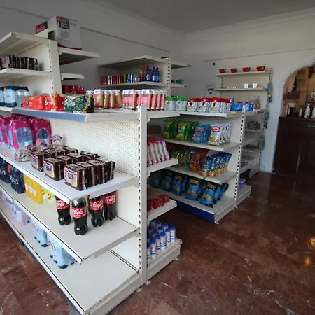 Alojamento de Acomodação e Pequeno-almoço Batis Breeze