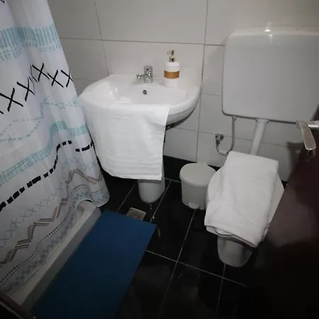 Batis Breeze * Perama