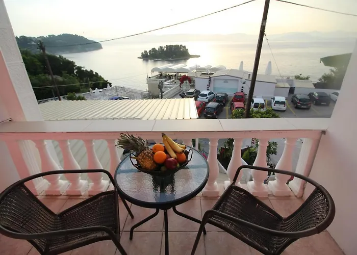 Batis Breeze * Perama (Corfu)
